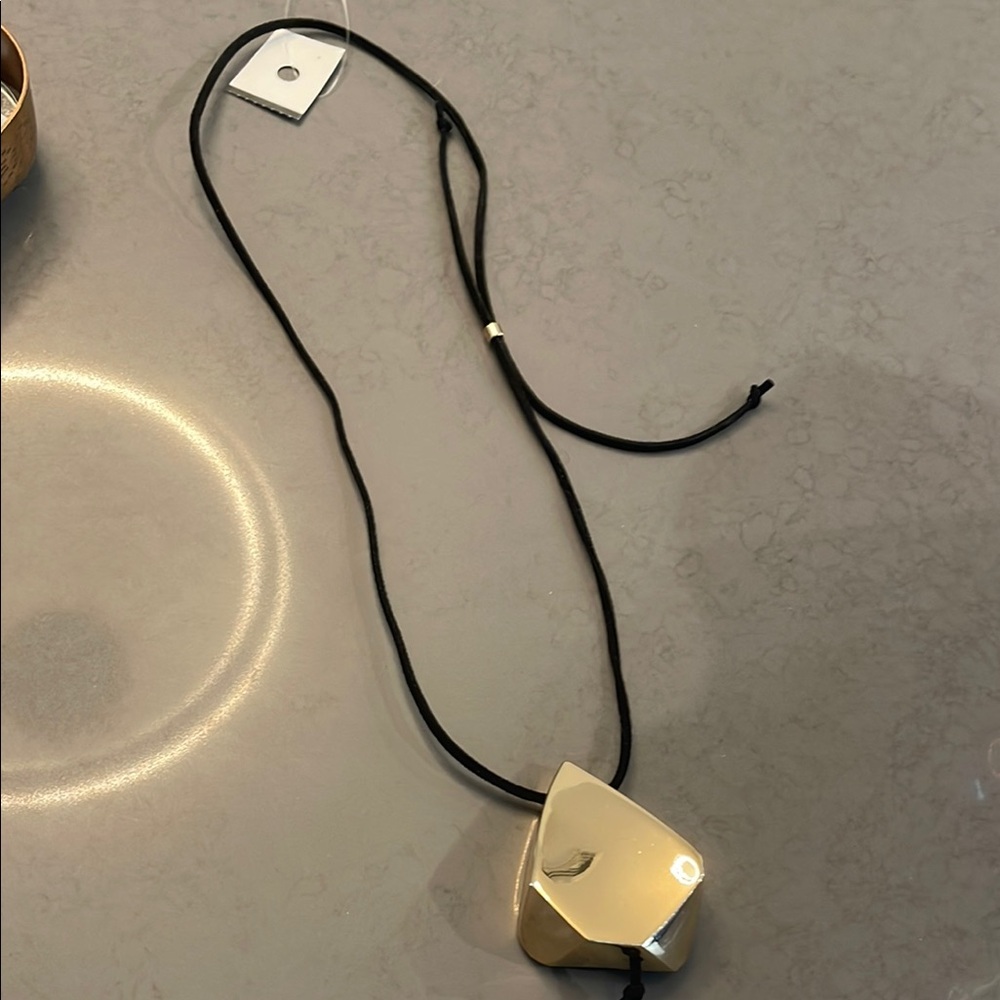 Gold Pendant Necklace